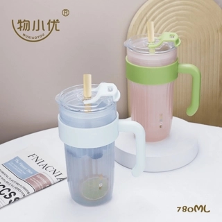 780ml Water Cup with Handle & Straw