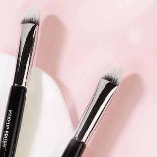 Precise Makeup Brush