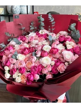 Pink rose bouquet