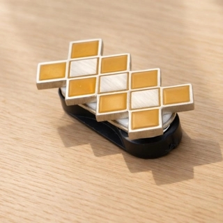 Sadu Brooch – Yellow