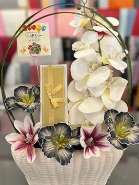 Eid vase 7
