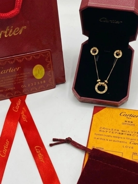 Cartier necklace 3