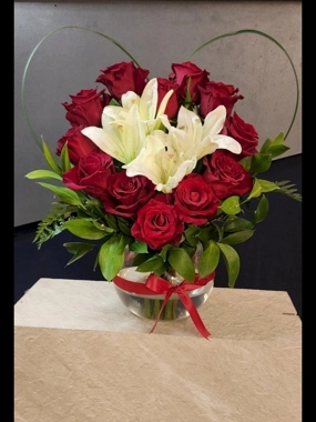 Natural roses vase 3