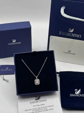 Swarovski necklace 9