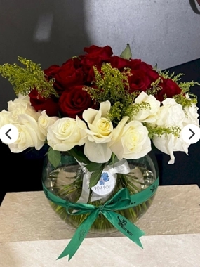 Natural roses vase 5