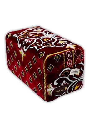 Luxury travel armrest with a heritage design