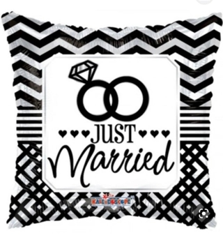 Congratulations wedding ring balloon