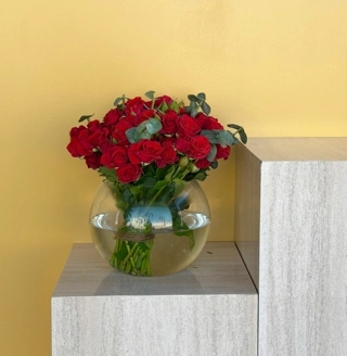 Red glass rose vase