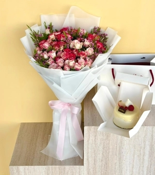 Bouquet Mix with Raspberry Cake