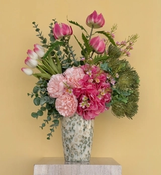 Al Bustan Vase