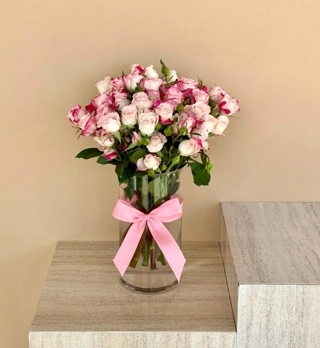 Pink glass rose vase
