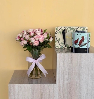 Anoosh Chocolate with Vase
