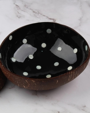 Black dotted coconut bowl