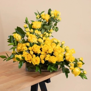 Jamal Yellow Rose Vase