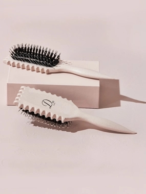 Dee Curly Brush