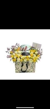 Baby rose bouquet with Anoush wafers