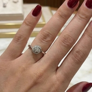 Elegant silver ring