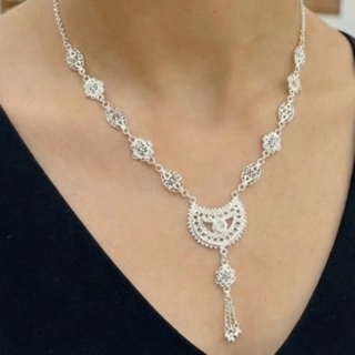 Craft silver necklace