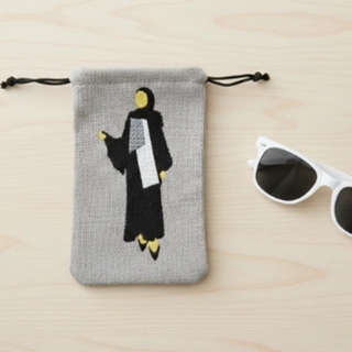 Embroidered glasses case