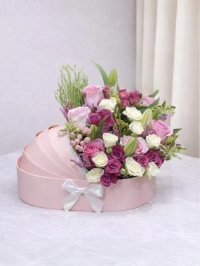 Cradle of elegance
