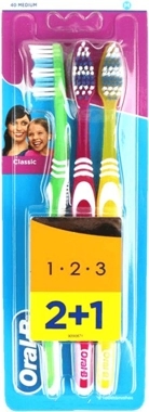 Oral B Classic Toothbrush Medium 3Pieces