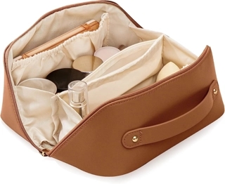Girl cosmetic bag
