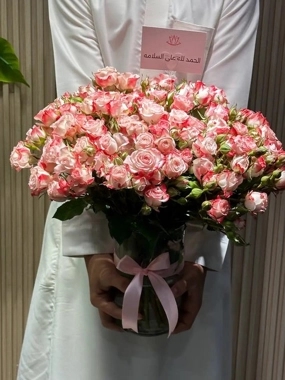 Days of Flowers Vase - Double Pink Roses