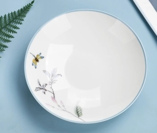 Elegantly decorated eating utensils for 4