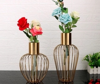 2 golden vases set
