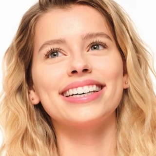 ESSENCE MASCARA LASH WITHOUT LIMITS EXTREME LENGTHENING AND VOLUME WATERPROOF