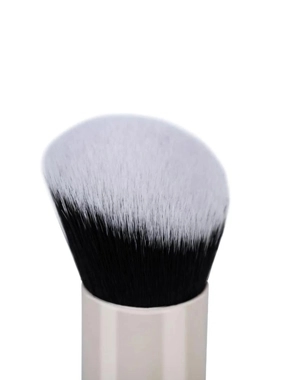 HARTS MAKEUP BRUSH