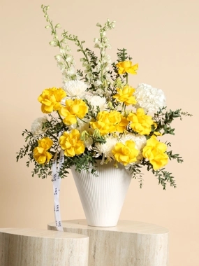 Diya Vase