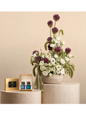Promise Vase with The Iconic Collection Men’s Perfume Set