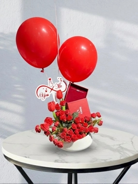 Coral radiance coordination with balloon