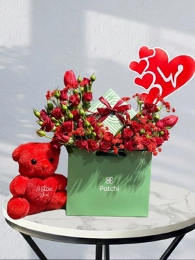 Patchi coordination box with teddy bear