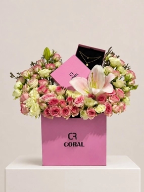 Necklace with roses CR 3