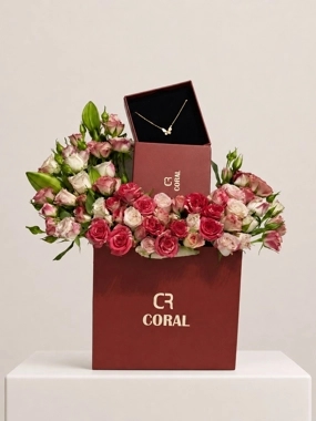 Necklace with roses CR 4