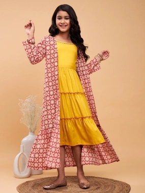 Stylo Bug Solid Tiered Midi Dress with Floral Printed Shrug