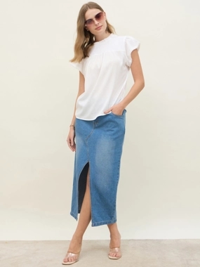 Styli Regular Fit Round Neck Top with Smocked Detail