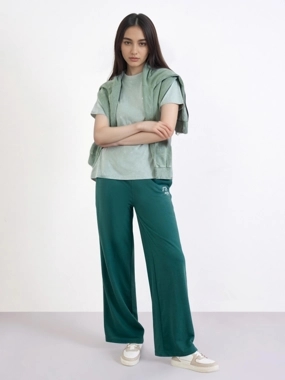 Styli Women Green Wide Leg Joggers