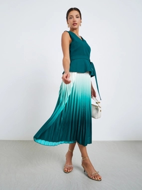 Styli Women Ombre Look Pleated A-Line Midi Dress