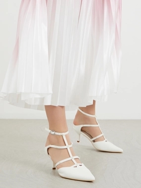 Styli Faux Pearl Embellished Pointed To Shoes