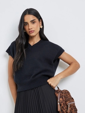Styli Women Black Boxy Fit Knit Vest