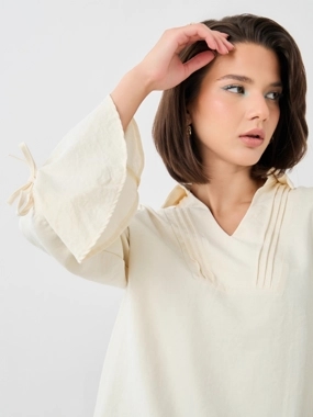Styli Solid Flute Sleeves Regular Fit Popover Shirt with Pintuck Detail