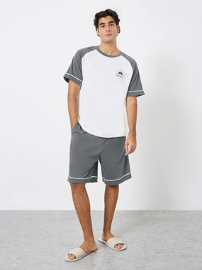 Styli Unwind Men Relaxed Fit Raglan Sleeve T-Shirt and Shorts Set
