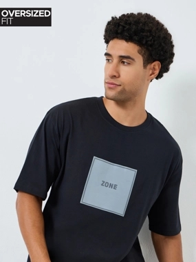 Styli Men Black Graphic Print Oversized T-Shirt