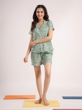 Sanskrutihomes Floral Printed Pure Cotton Shirt with Shorts Co-Ords