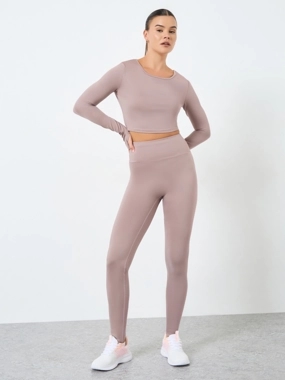 Styli Active Back Twist Peep Detail Crop Top and Leggings Set