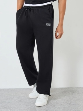 Styli Men Black Relaxed Fit Fleece Joggers
