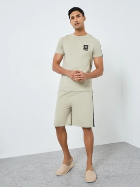 Styli Unwind Men Grey Short Sleeve T-Shirt and Shorts Pyjama Set